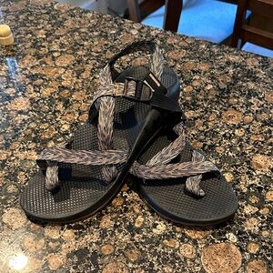 Chaco Z2 Classic Sandal in Black and White Size 12